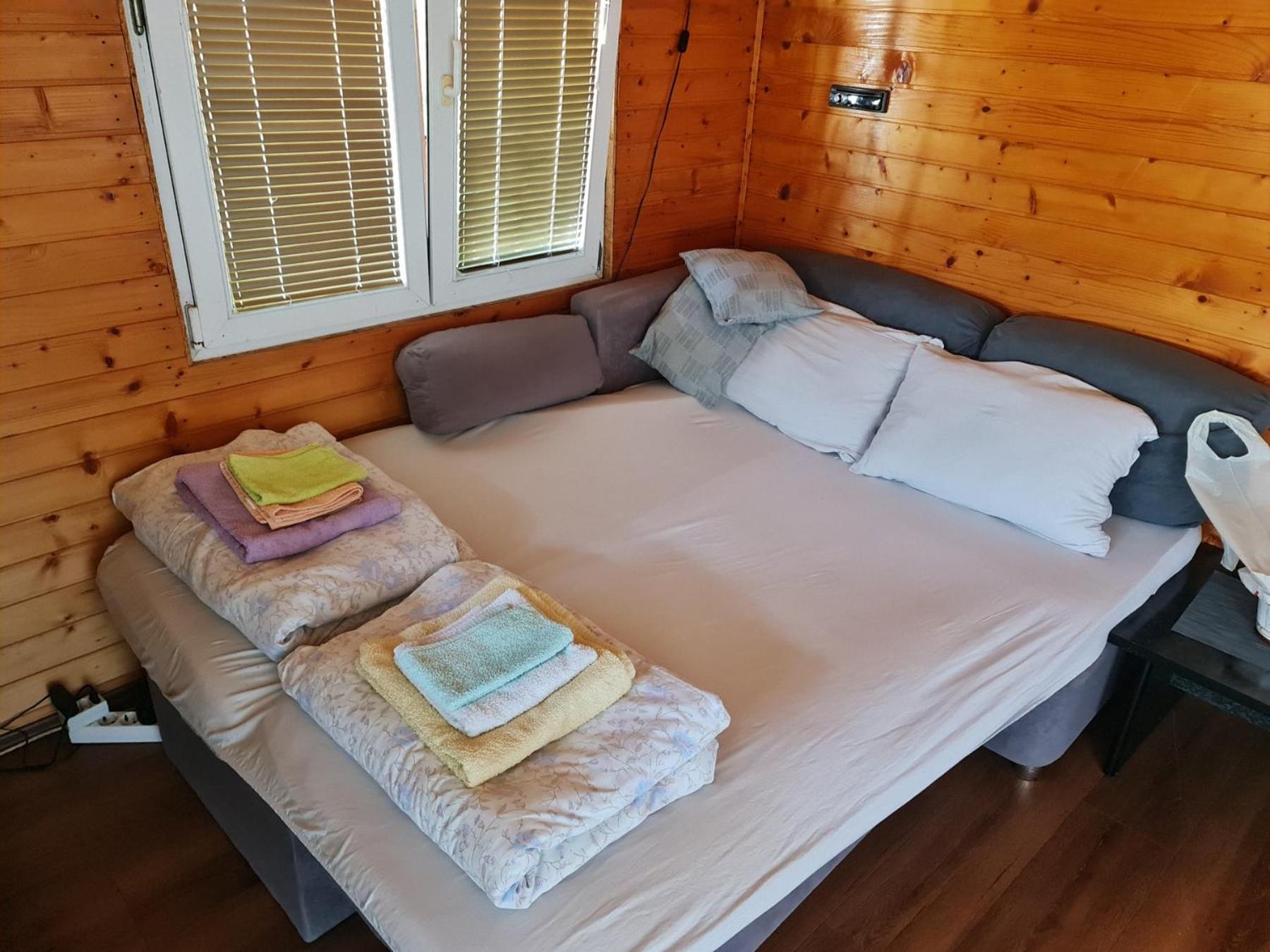 Kuca I Splav Na Reci Savi Villa Belgrad Oda fotoğraf